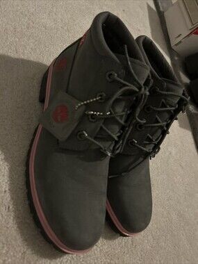 Timberland Nellie Chukka Boots Waterproof Gray Nubuck Women's Size 9